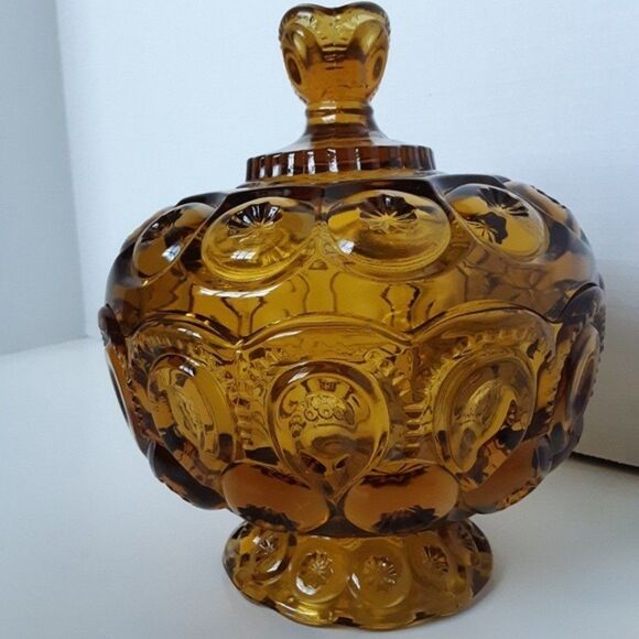 L. E. Smith Moons and Stars Vintage Amber Glass Candy Dish with Lid - Picture 7 of 12